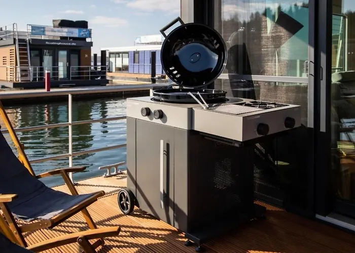 Hausboot Bahama Mama Hotel na wodzie